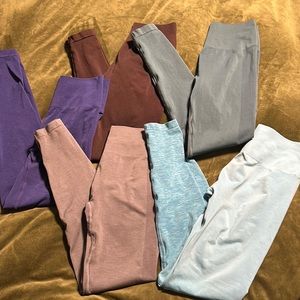 Alphalete medium 6 pairs all in great condition.  Barely wore…